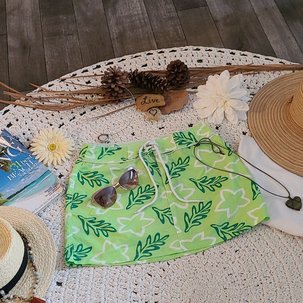 SUMMER NEON GREEN AND WHITE LARGE TIE SKIRT